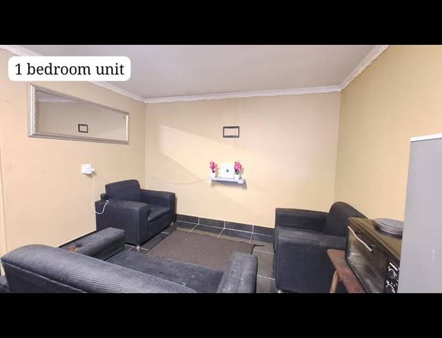 6 BEDROOM HOUSE FOR SALE IN WESBANK